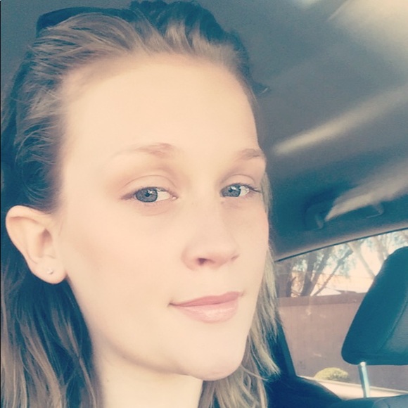 Meet your Posher, Elizabeth - Picture 1 of 1